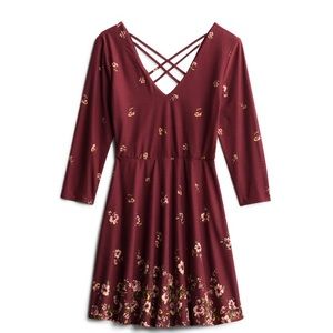 🍂NWT EXCLUSIVE NINE BRITTON FLORAL DRESS🍂